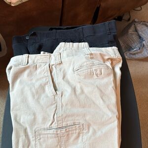 Men’s Cargo Long pants 36/29 Black and Tan selling 2 pairs for $15